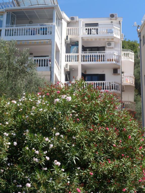 Milocer Apartment Sveti Stefan Ngoại thất bức ảnh