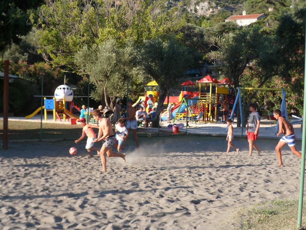 Milocer Apartment Sveti Stefan Ngoại thất bức ảnh